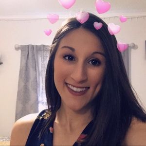 Meet your Posher, Jillian